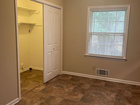 4th image of 808 S Nottingham Rd