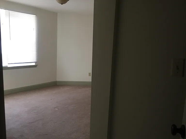 209 Longwood Rd #1 — Photo 11