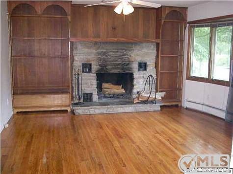 2nd image of 571 Brookside Dr