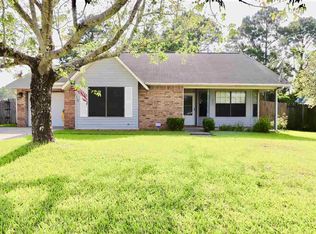 809 Lavon Dr, Pensacola, FL 32506