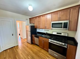 25-71 48th St #2, Astoria, NY 11103
