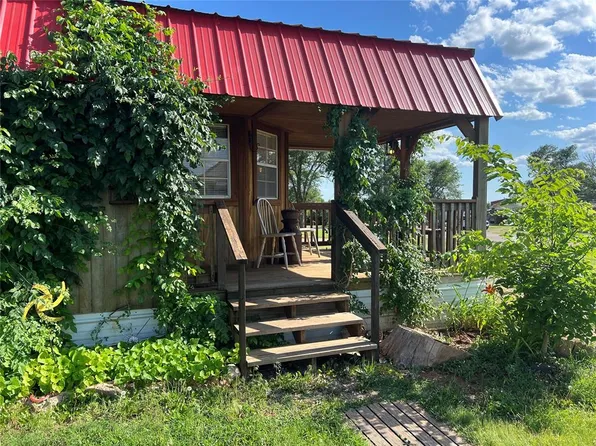 101 N Main St, Leedey, OK 73654