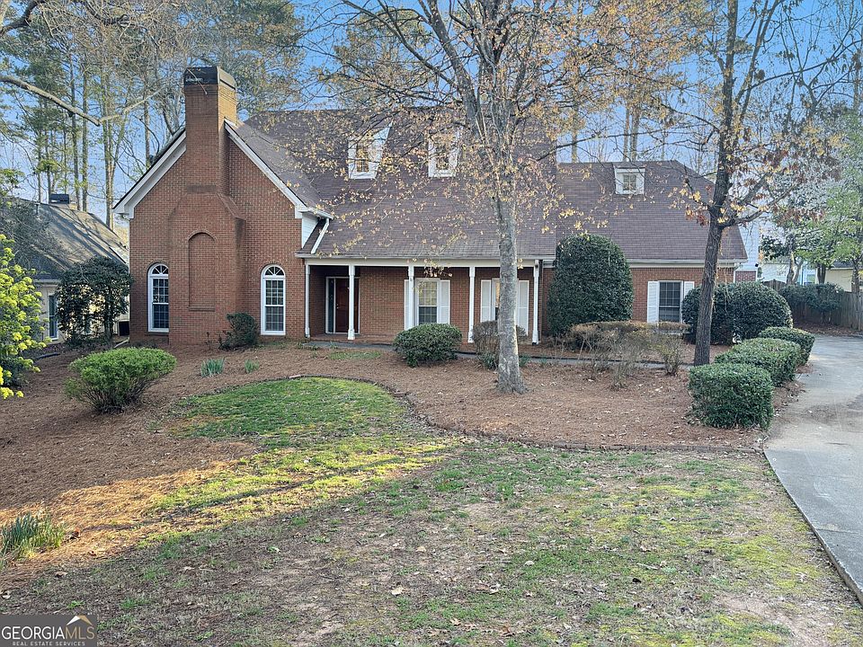 1st image of 105 Lazy Laurel Chase