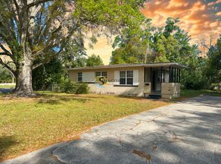 5221 Cleveland Rd, Jacksonville, FL 32209