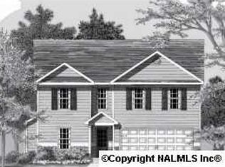 7032 Southgate Dr, Owens Cross Roads, AL 35763