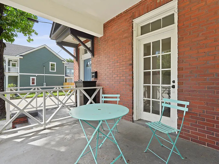 902 E Bolton St #A — Photo 60