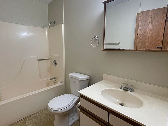 2nd image of 1305 W Copeland St #A