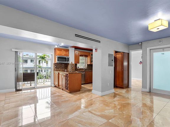 4th image of 1820 James Ave APT 2F
