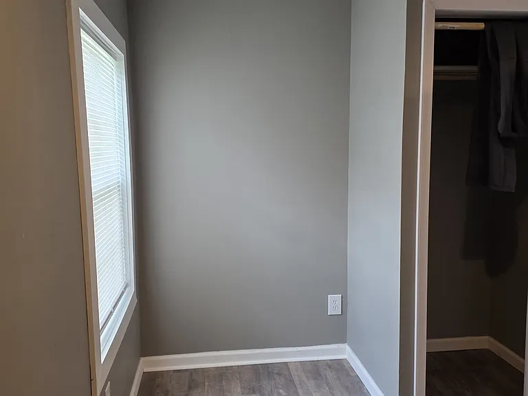 2649 Deeb Dr — Photo 3