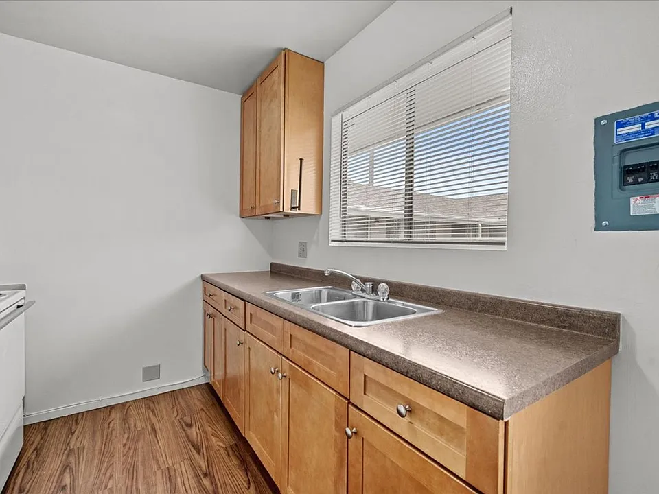 Tally Ho Apartments