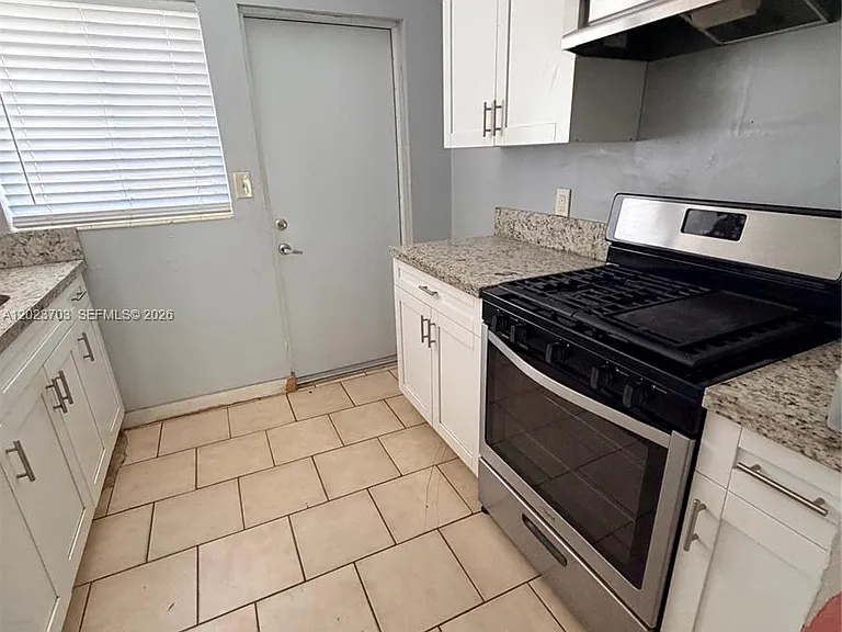 1233 Marseille Dr #5 — Photo 15