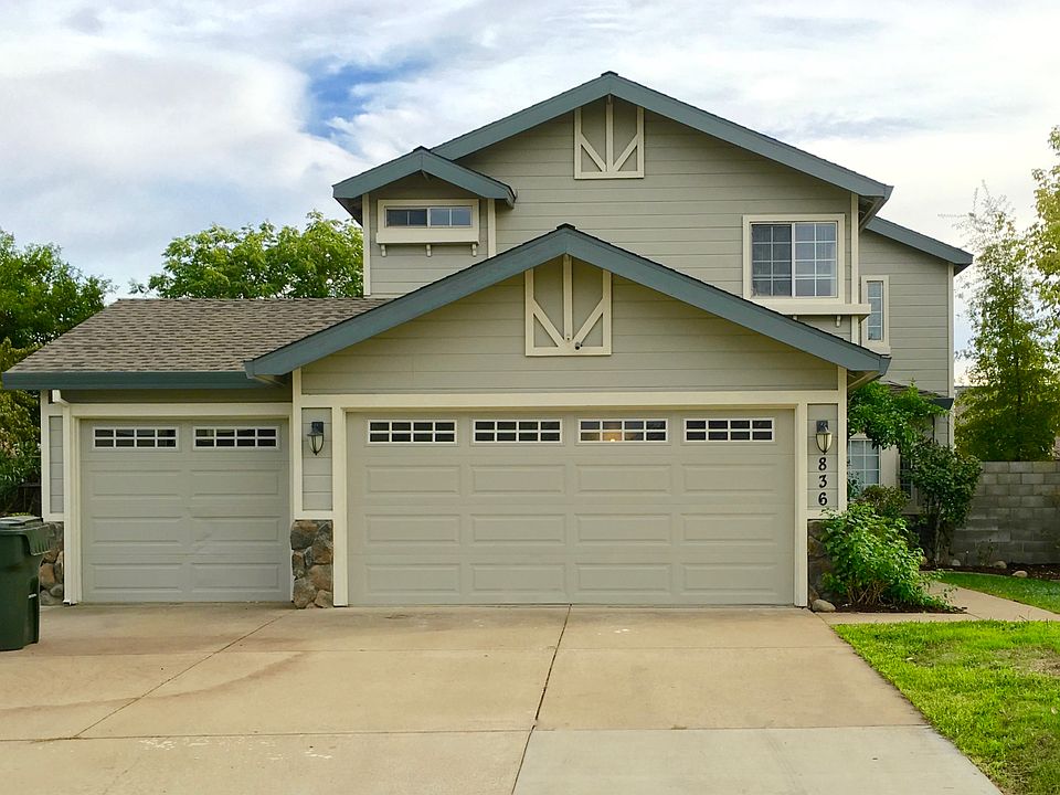 1st image of 836 N Hill Way