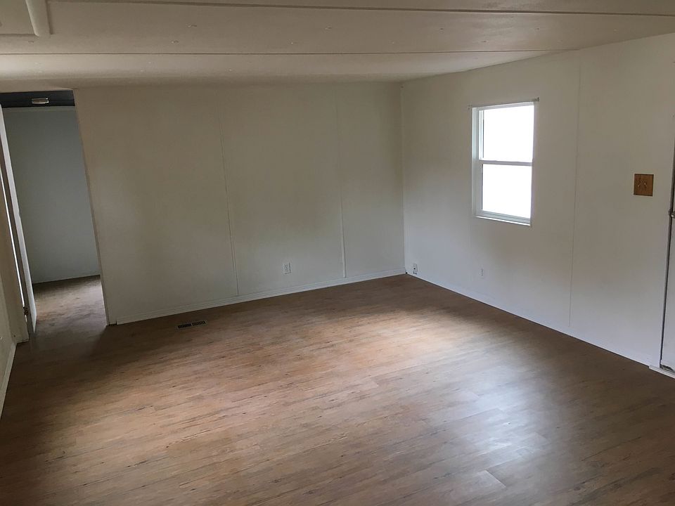 2nd image of 3910 N Weber St Lot 4