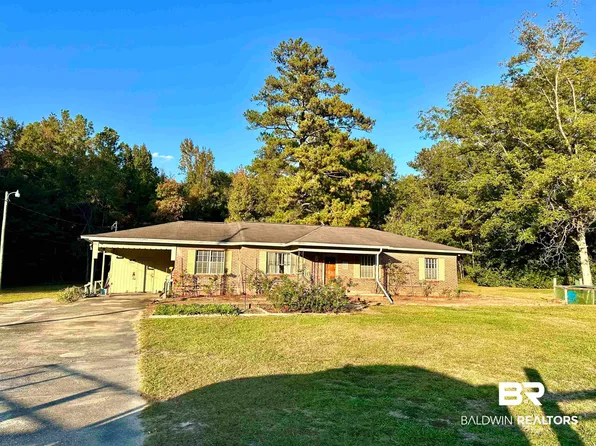 1206 Saint Nicholas Ave, Brewton, AL 36426