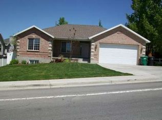 733 N Seven Peaks Blvd, Provo, UT 84606