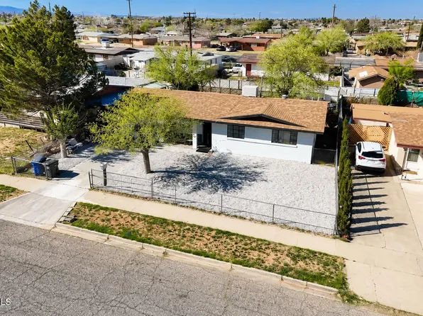 5733 Arrowhead Dr, El Paso, TX 79924