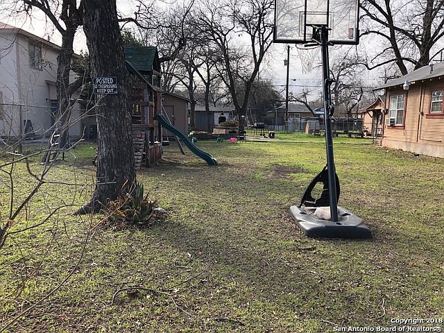 2nd image of 5109 Sierra St #1
