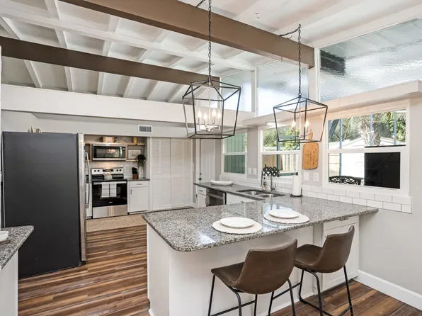 MAVEs VACA 2213 Wason Road 5 bedroom 3 bath, 2213 Wason Rd #2, Sarasota, FL 34231