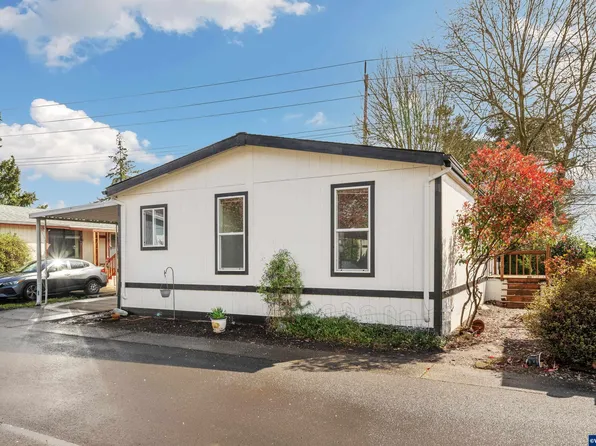 18485 SW Pacific Dr Unit 120, Tualatin, OR 97062