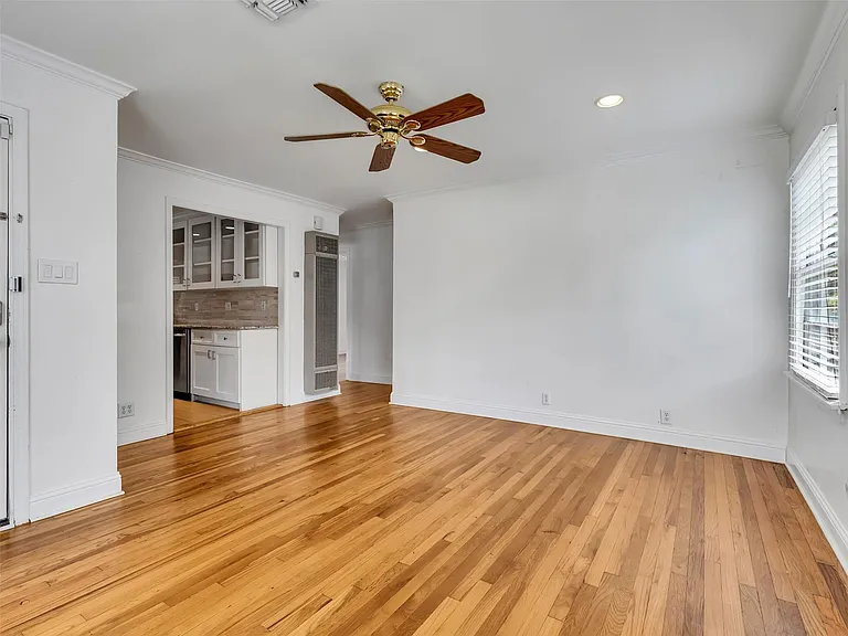 1502 Aldrich St — Photo 5
