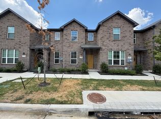 222 Territory Trl, Fort Worth, TX 76120