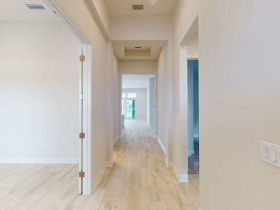 Costa Mesa - 12155 Bull Pine Blvd - SP Foyer