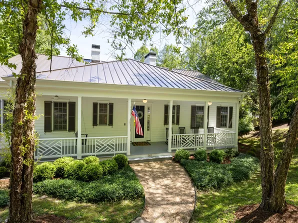 540 Village Run Rd, White Sulphur Springs, WV 24986