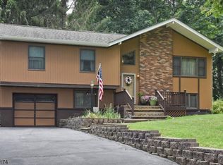 8 Overhill Rd, Budd Lake, NJ 07828