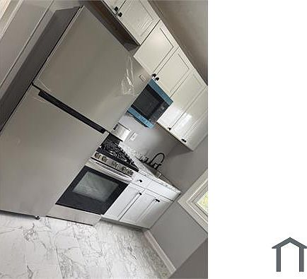 2nd image of 50 49th St SE APT 202