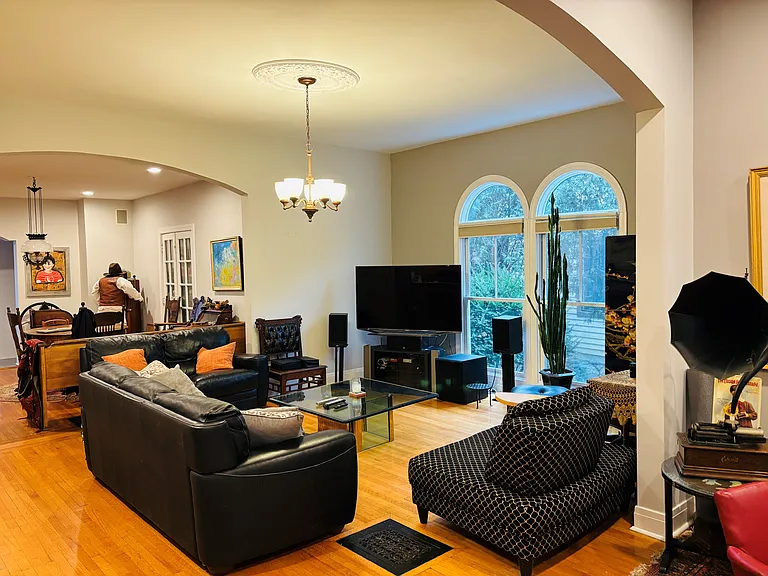 5943 N East Circle Ave #1 — Photo 10