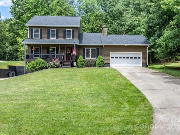 123 Clearwater Dr, Morganton, NC 28655