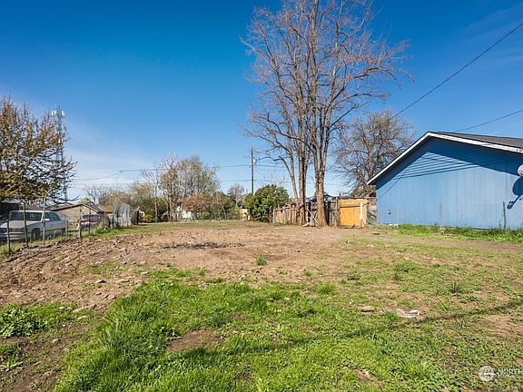 4th image of 625 N 11th Avenue