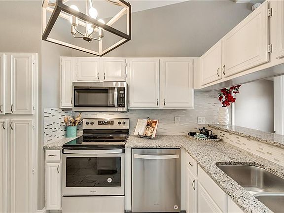 2nd image of 227 Juniper Dr