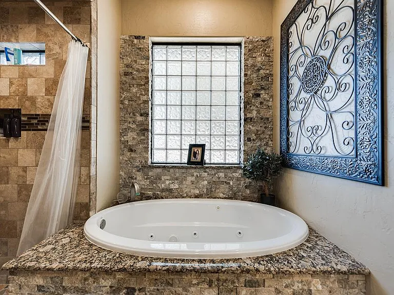 6207 N County Road 1244 — Photo 35