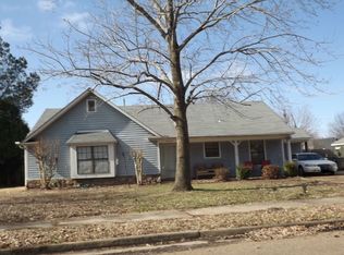 2727 Lakeside Dr, Memphis, TN 38133