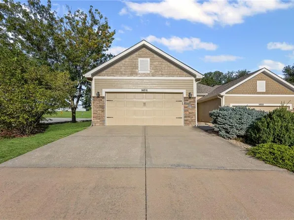 14816 Ashmont Ln, Smithville, MO 64089