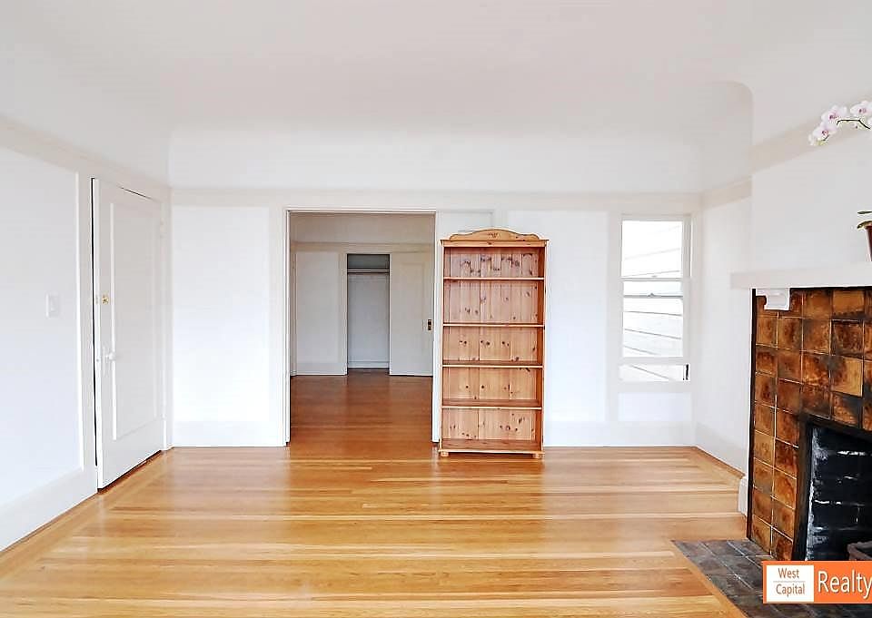 1st image of 360 12th Ave