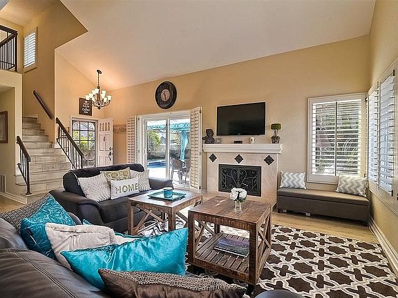 5th image of 2421 Avenida Mastil