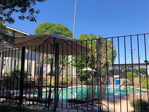 3rd image of 6259 Coldwater Canyon Ave Unit 12