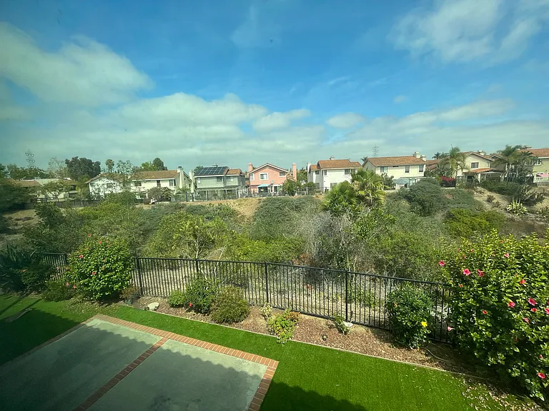 7210 Fargate Ter — Photo 19