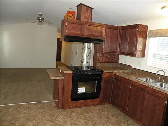 5th image of 1702 Bitter Creek Dr