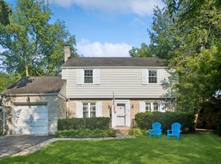 748 Chilton Ln, Wilmette, IL