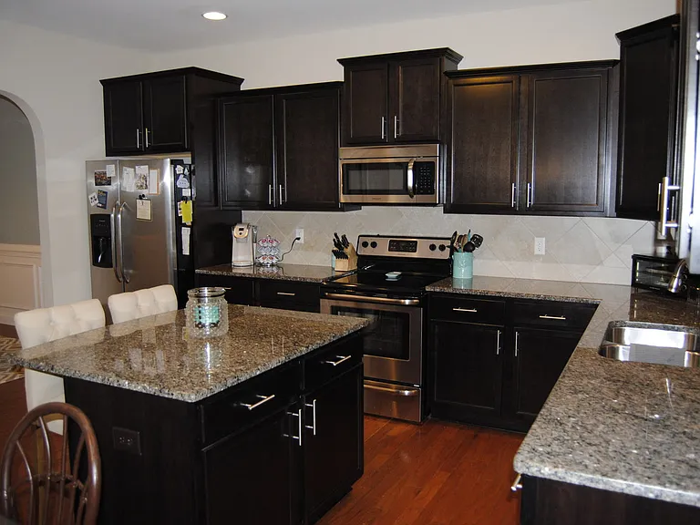 107 W Berkshire Ct — Photo 5