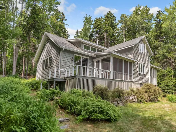 26 Springettes Road, Chebeague Island, ME 04017