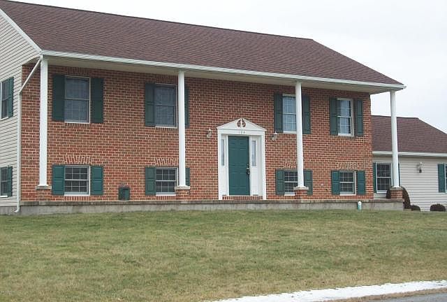 1st image of 104 Meadow Green Dr