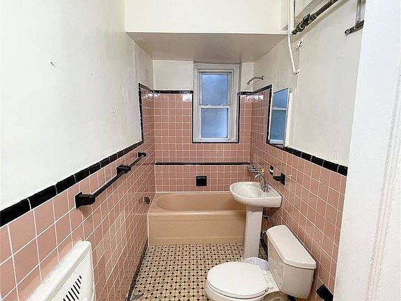 5th image of 87-27A 169th St #A