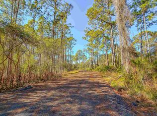 120 Bay Magnolia Ln, Carrabelle, FL 32322