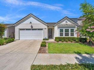 2062 N Osmun Ave, Clovis, CA 93619
