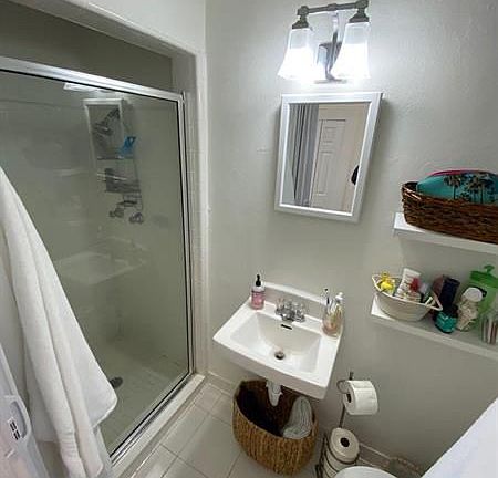 2nd image of 253 Royal Poinciana Way APT 3