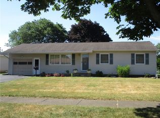 23 Landau Dr, Rochester, NY 14606